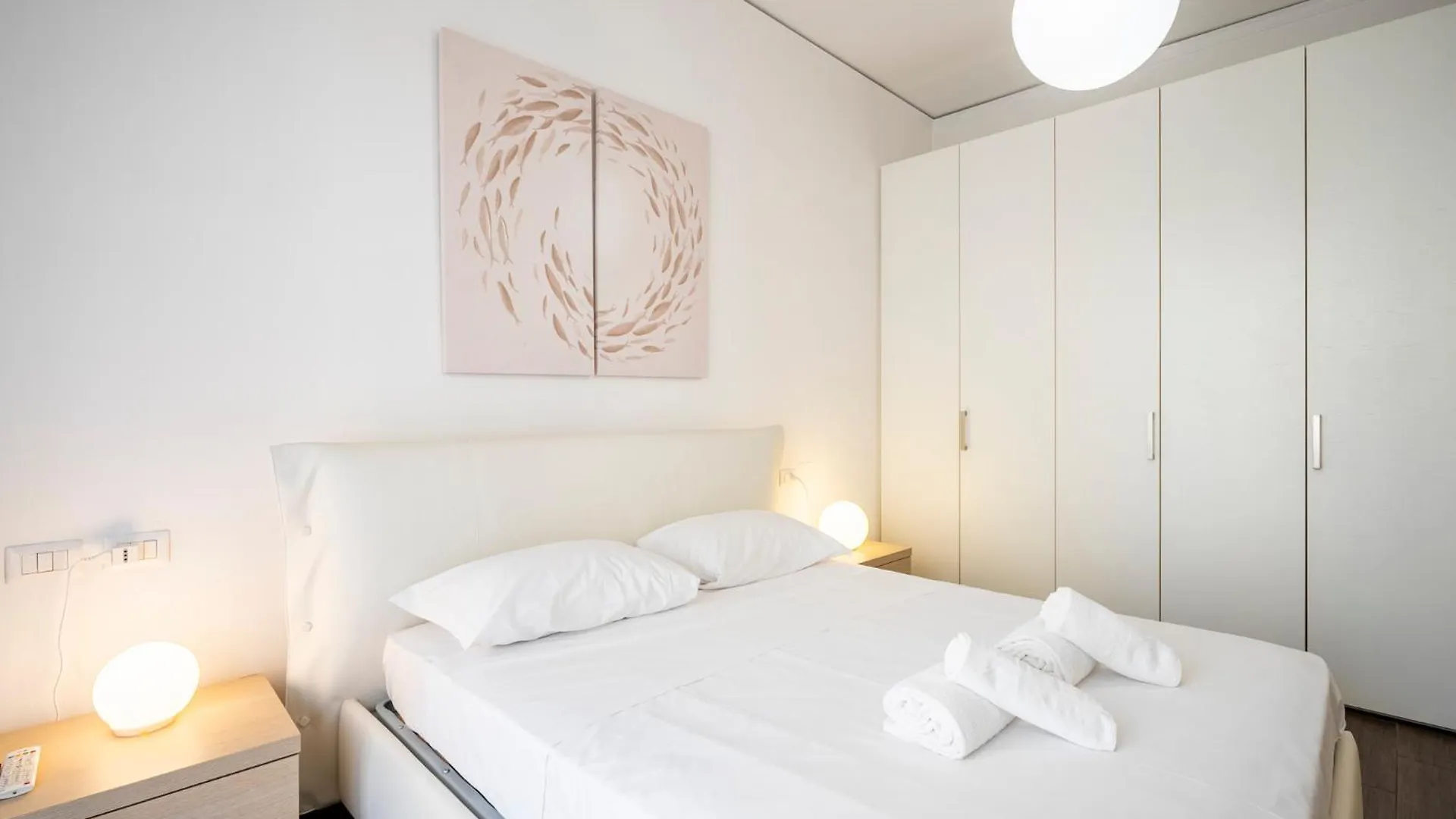 Riverside Apartment In Florence