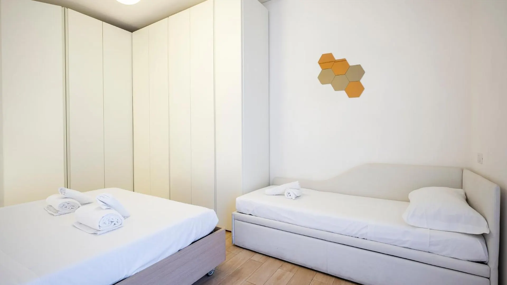 Riverside Apartment In Florence